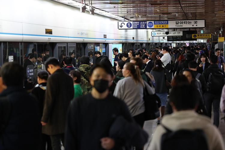 四不像正版资料2025和首尔一列地铁起火与首尔一列地铁起火事件