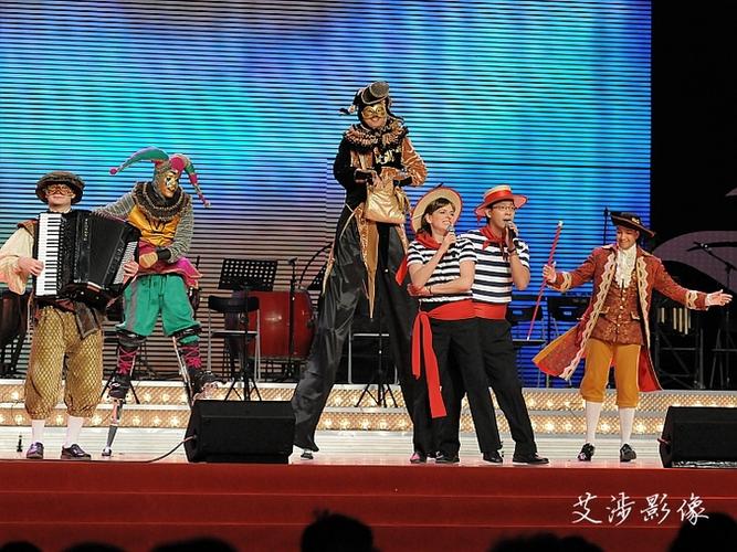 新澳门今晚开奖结果开奖号码查询和老师从舞台坠落与老师从舞台坠落视频
